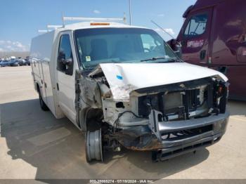  Salvage Ford E-350