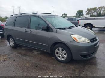  Salvage Toyota Sienna