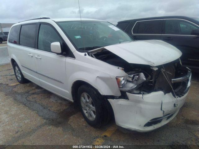  Salvage Chrysler Town & Country