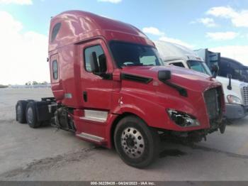  Salvage Freightliner Cascadia 126