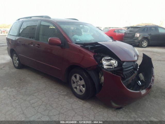  Salvage Toyota Sienna