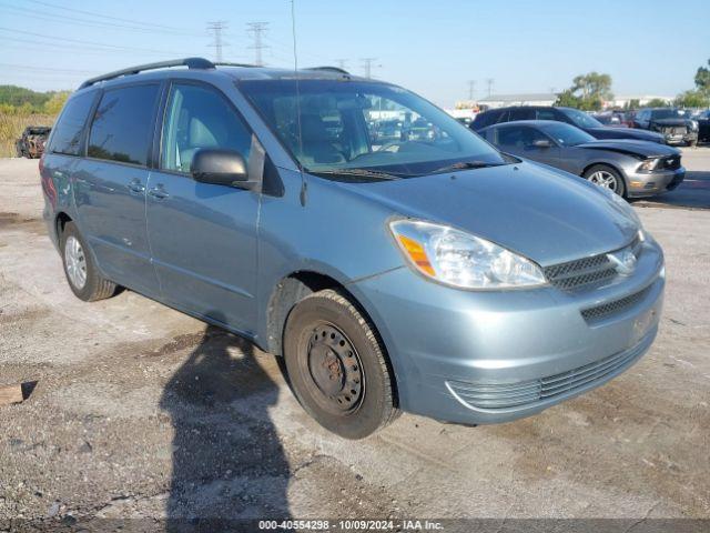  Salvage Toyota Sienna