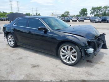  Salvage Chrysler 300