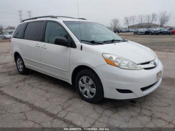  Salvage Toyota Sienna