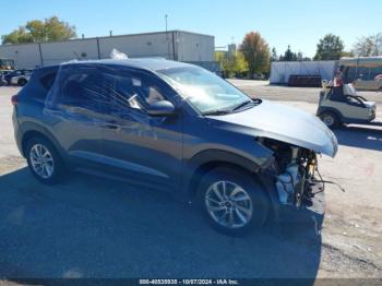  Salvage Hyundai TUCSON