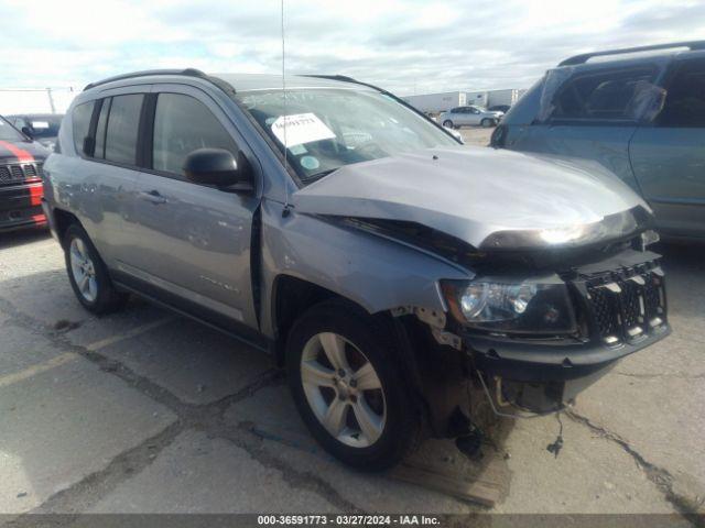  Salvage Jeep Compass