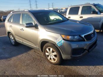  Salvage Kia Sorento