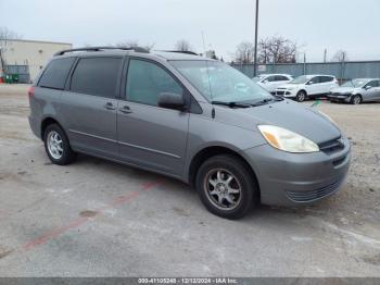  Salvage Toyota Sienna