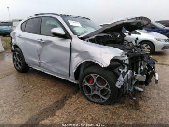  Salvage Alfa Romeo Stelvio