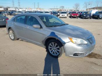  Salvage Chrysler 200