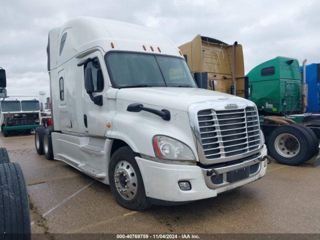  Salvage Freightliner Cascadia 125