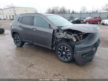  Salvage Jeep Compass