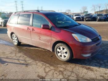  Salvage Toyota Sienna