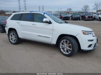  Salvage Jeep Grand Cherokee