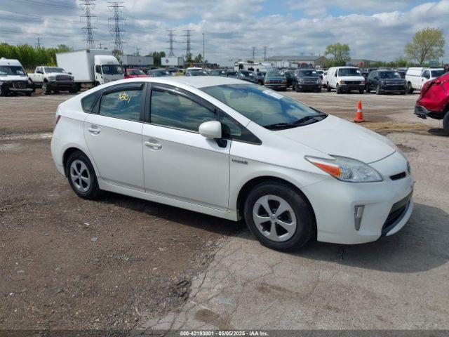  Salvage Toyota Prius