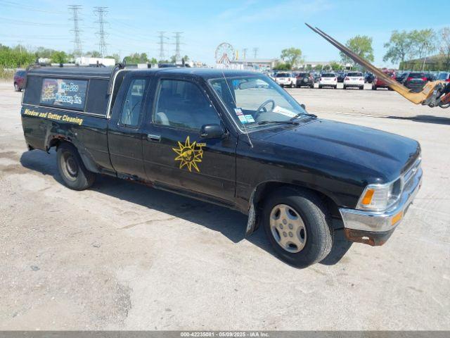  Salvage Toyota Pickup