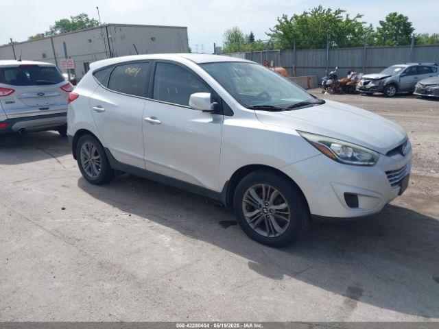  Salvage Hyundai TUCSON