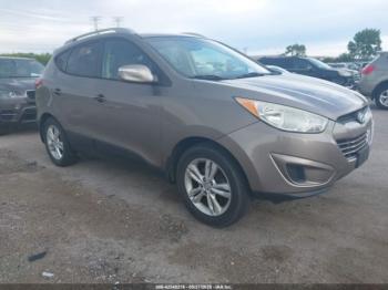  Salvage Hyundai TUCSON