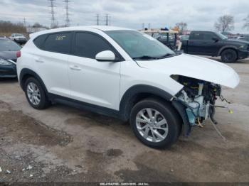  Salvage Hyundai TUCSON