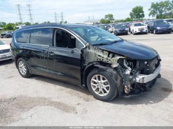  Salvage Chrysler Voyager