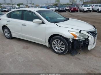  Salvage Nissan Altima