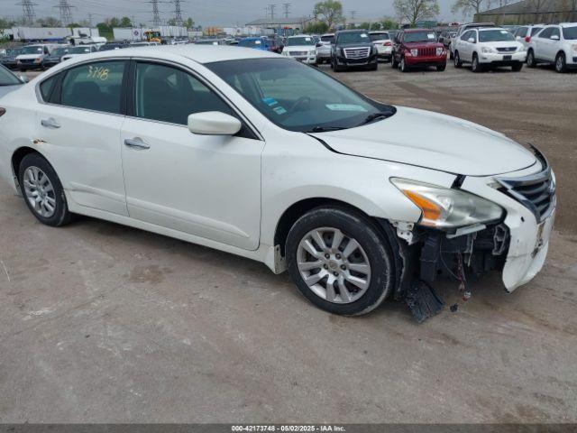  Salvage Nissan Altima