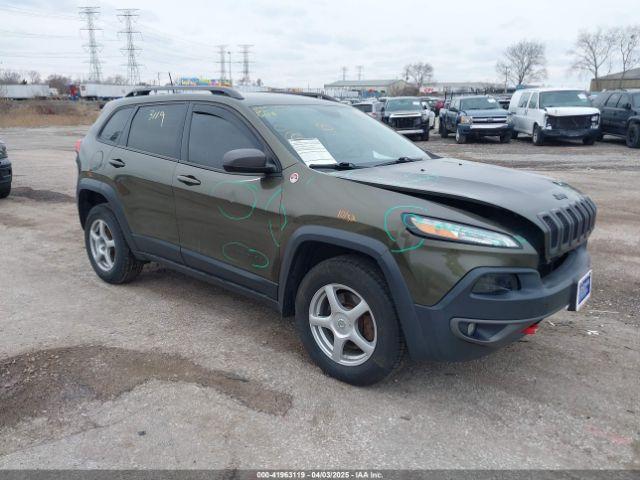  Salvage Jeep Cherokee