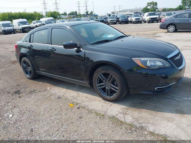  Salvage Chrysler 200