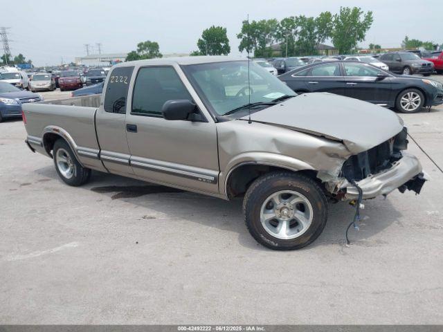  Salvage Chevrolet S-10
