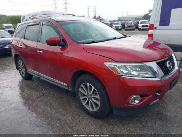  Salvage Nissan Pathfinder