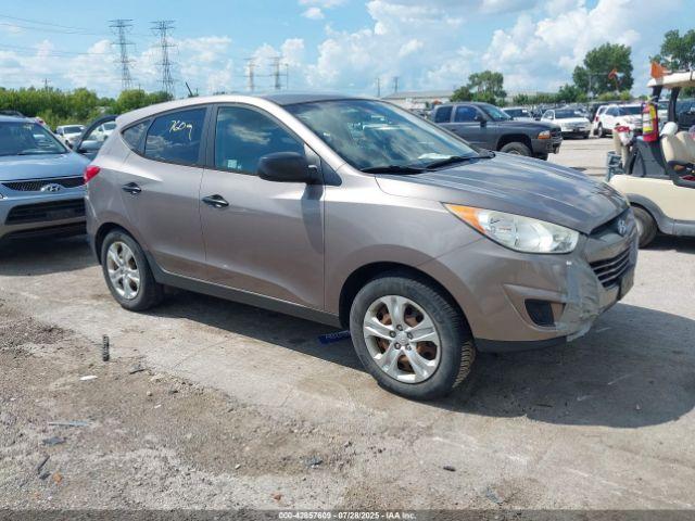  Salvage Hyundai TUCSON