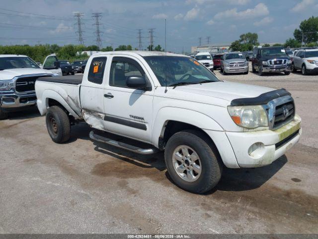  Salvage Toyota Tacoma