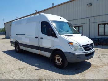  Salvage Mercedes-Benz Sprinter 2500