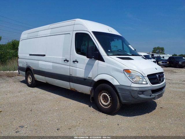  Salvage Mercedes-Benz Sprinter 2500
