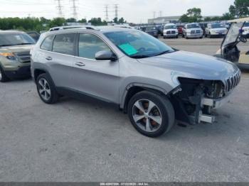  Salvage Jeep Cherokee