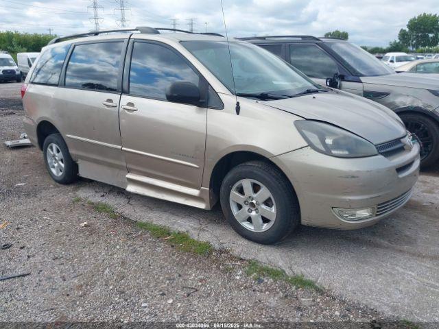  Salvage Toyota Sienna
