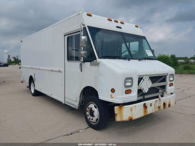  Salvage Freightliner Chassis