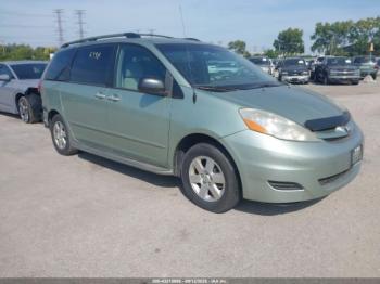  Salvage Toyota Sienna
