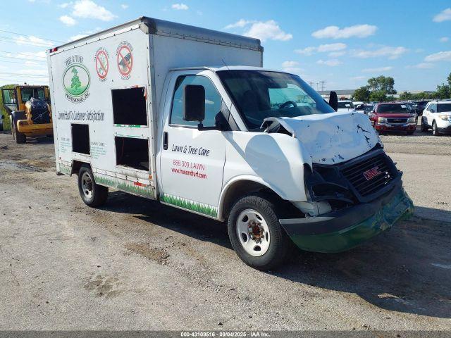  Salvage General Motors Savana Cutaway