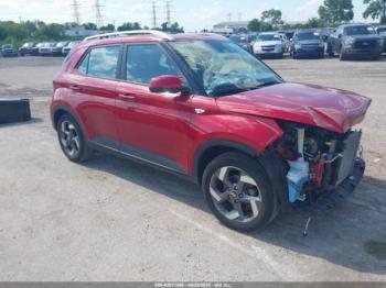  Salvage Hyundai VENUE