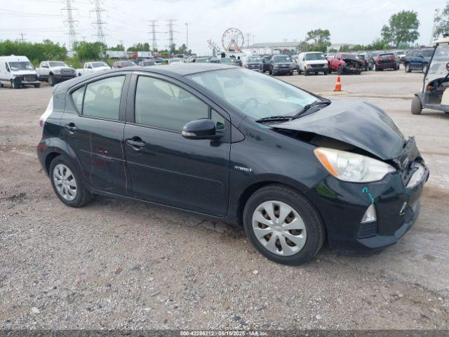  Salvage Toyota Prius c