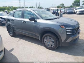  Salvage Nissan Kicks