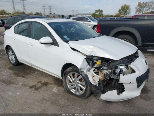  Salvage Mazda Mazda3
