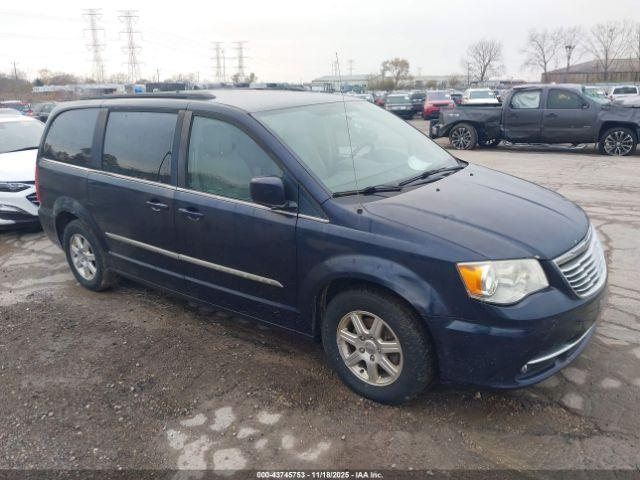  Salvage Chrysler Town & Country