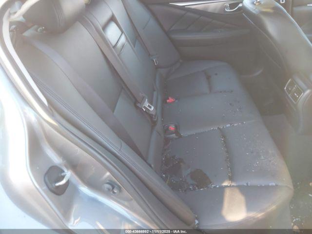 INFINITI Q50 2.0t Premium Image 13