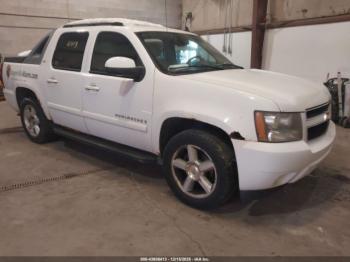  Salvage Chevrolet Avalanche 1500