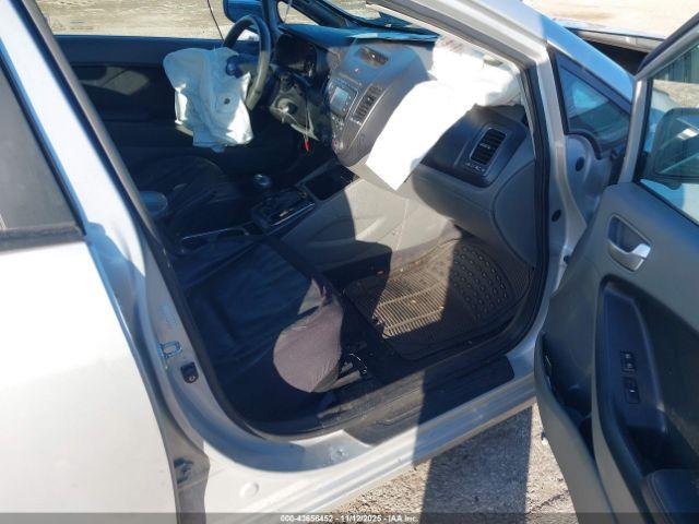 Kia Forte Lx Image 5