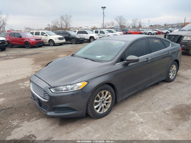 Ford Fusion S Image 9