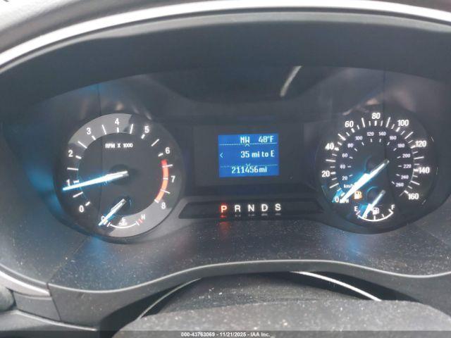 Ford Fusion S Image 6