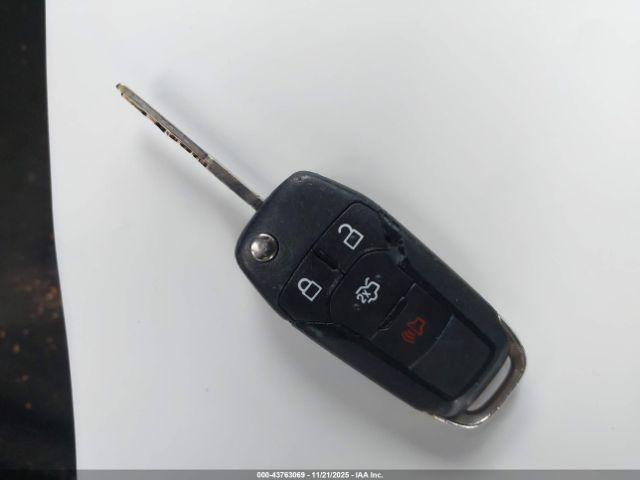 Ford Fusion S Image 5